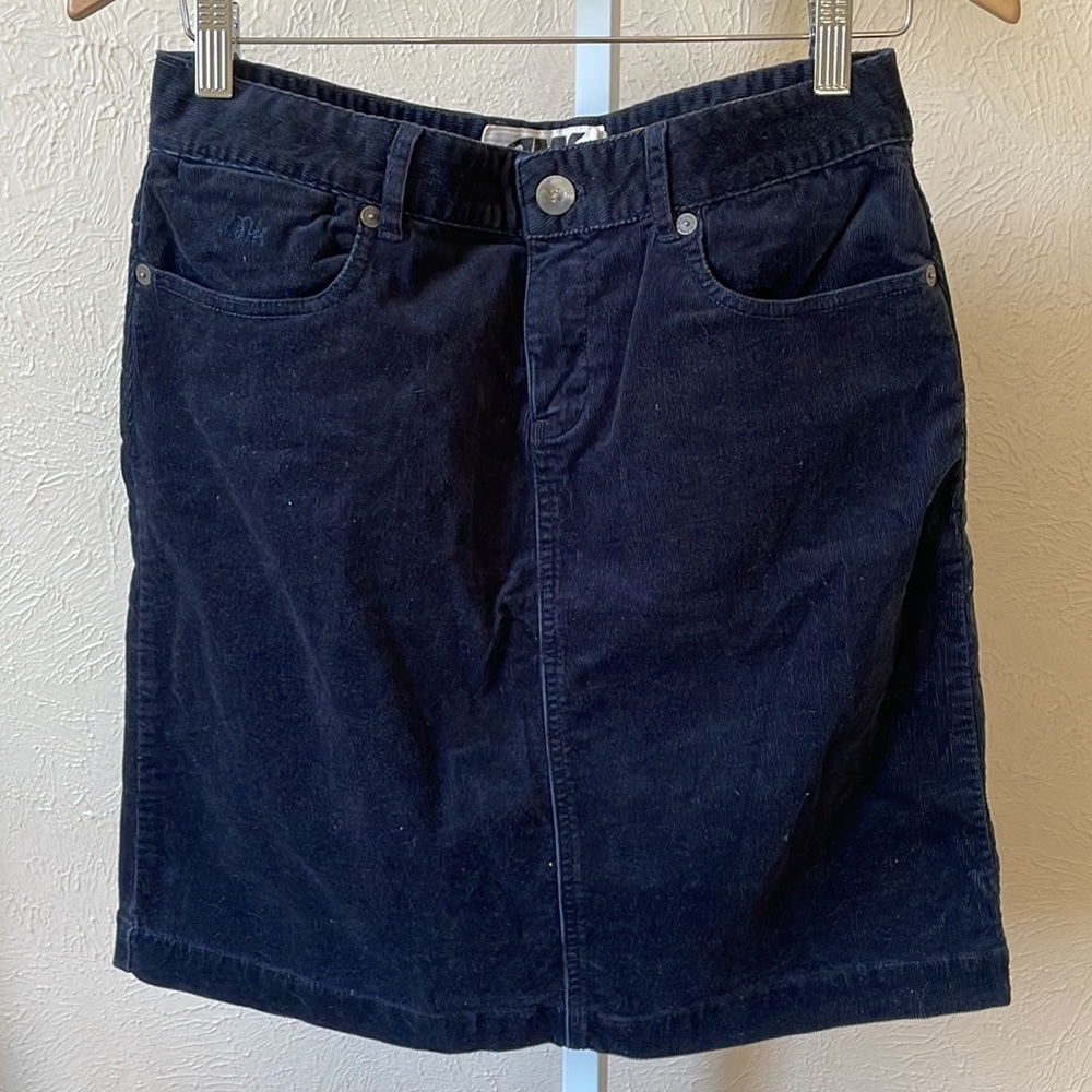 Mountain Khakis pretty corduroy navy mini skirt